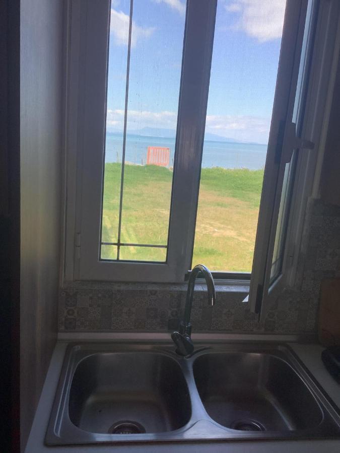 Vasilikis Sea House Villa Lefkímmi Buitenkant foto