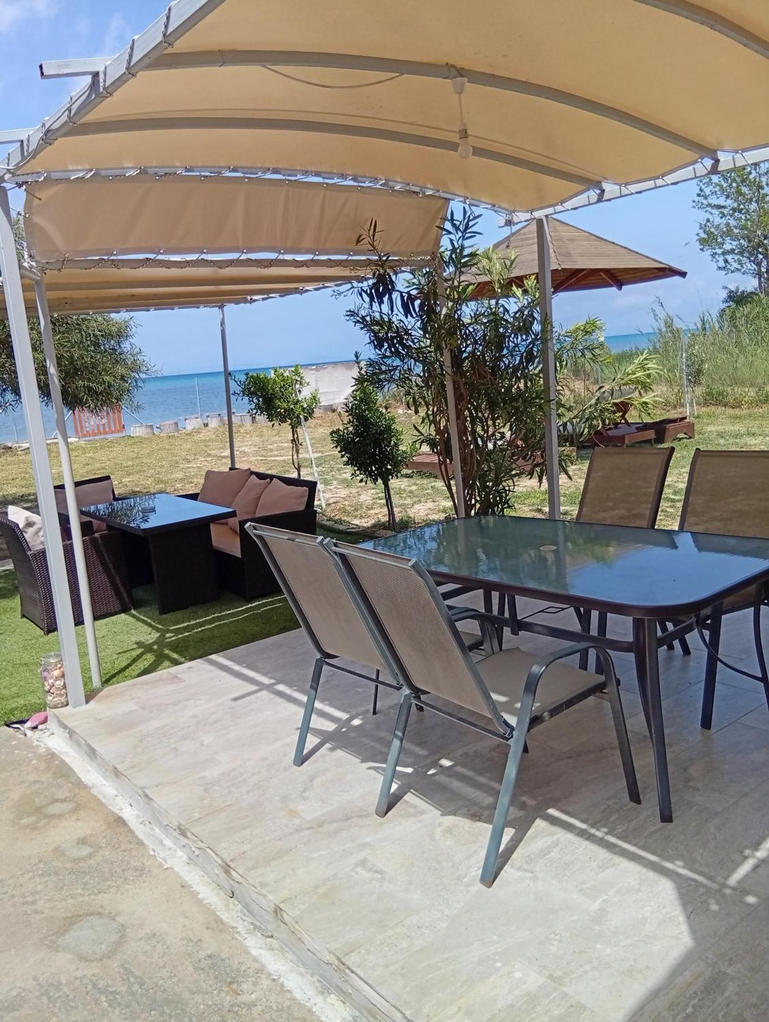 Vasilikis Sea House Villa Lefkímmi Buitenkant foto