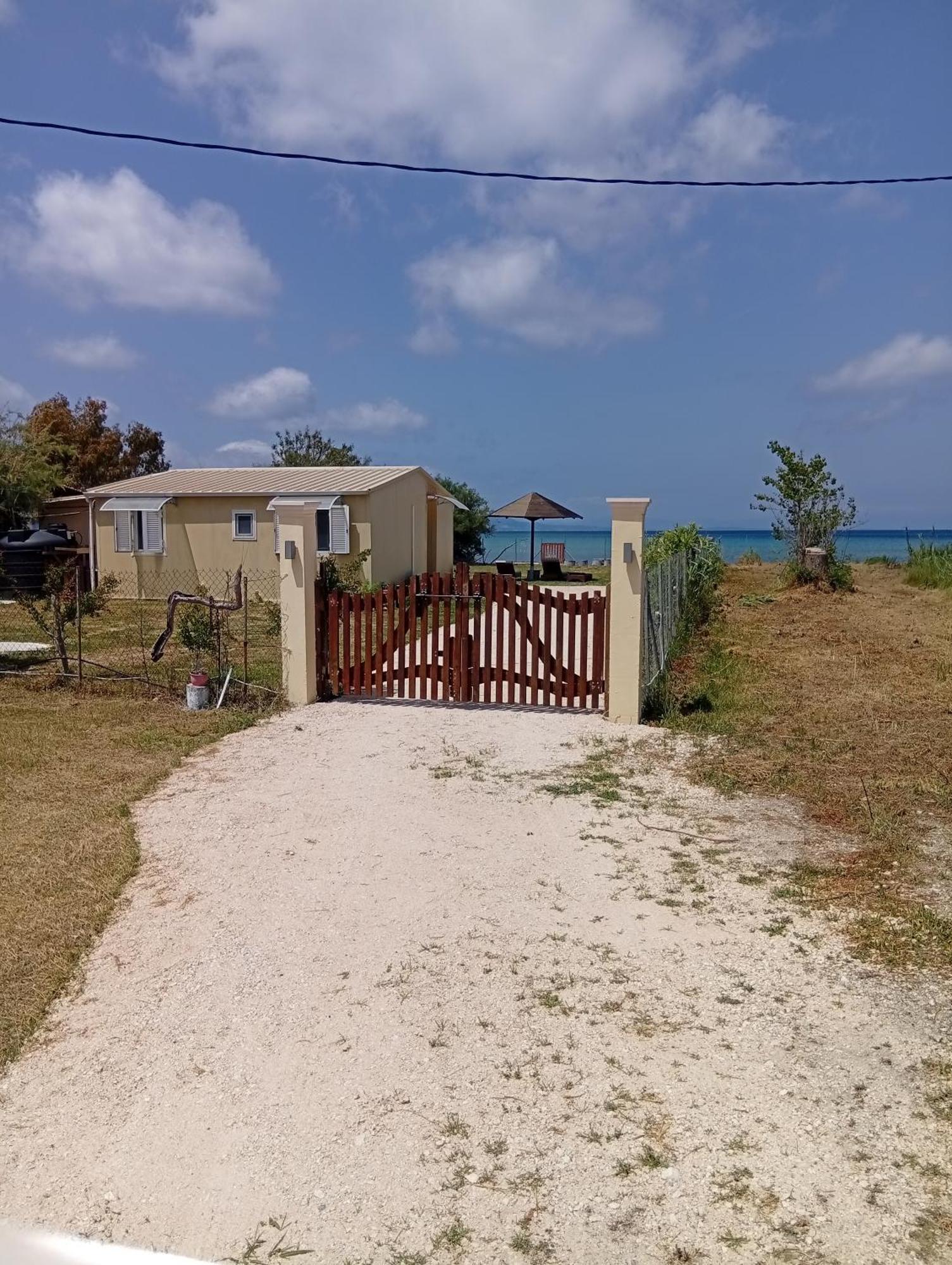 Vasilikis Sea House Villa Lefkímmi Buitenkant foto